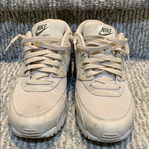 Nike Air Max Shoes Size 9.5 - Picture 1 of 5